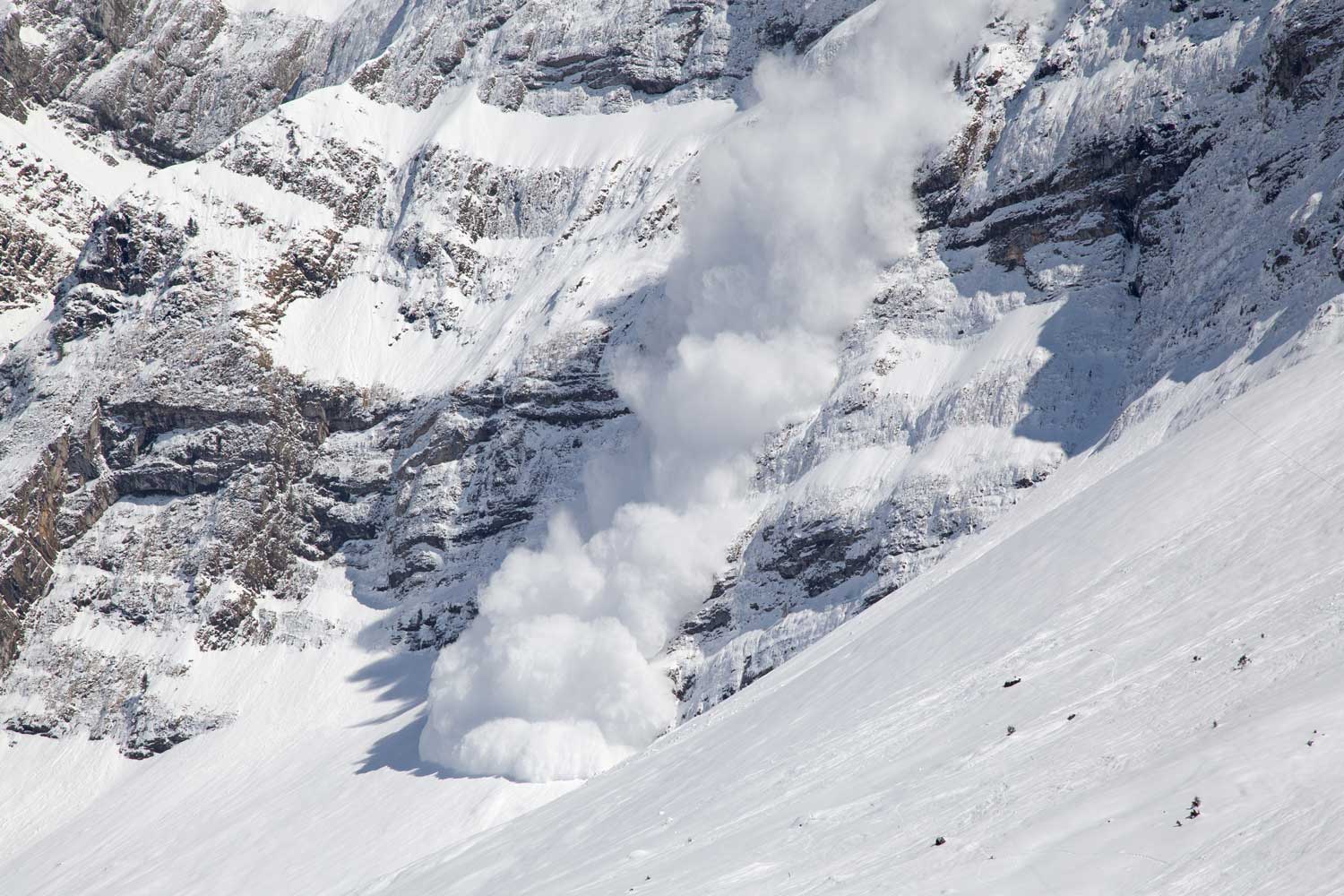 Modelling snow in ski resorts with SNOWPACK